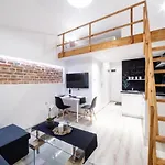 Apartament L23 *